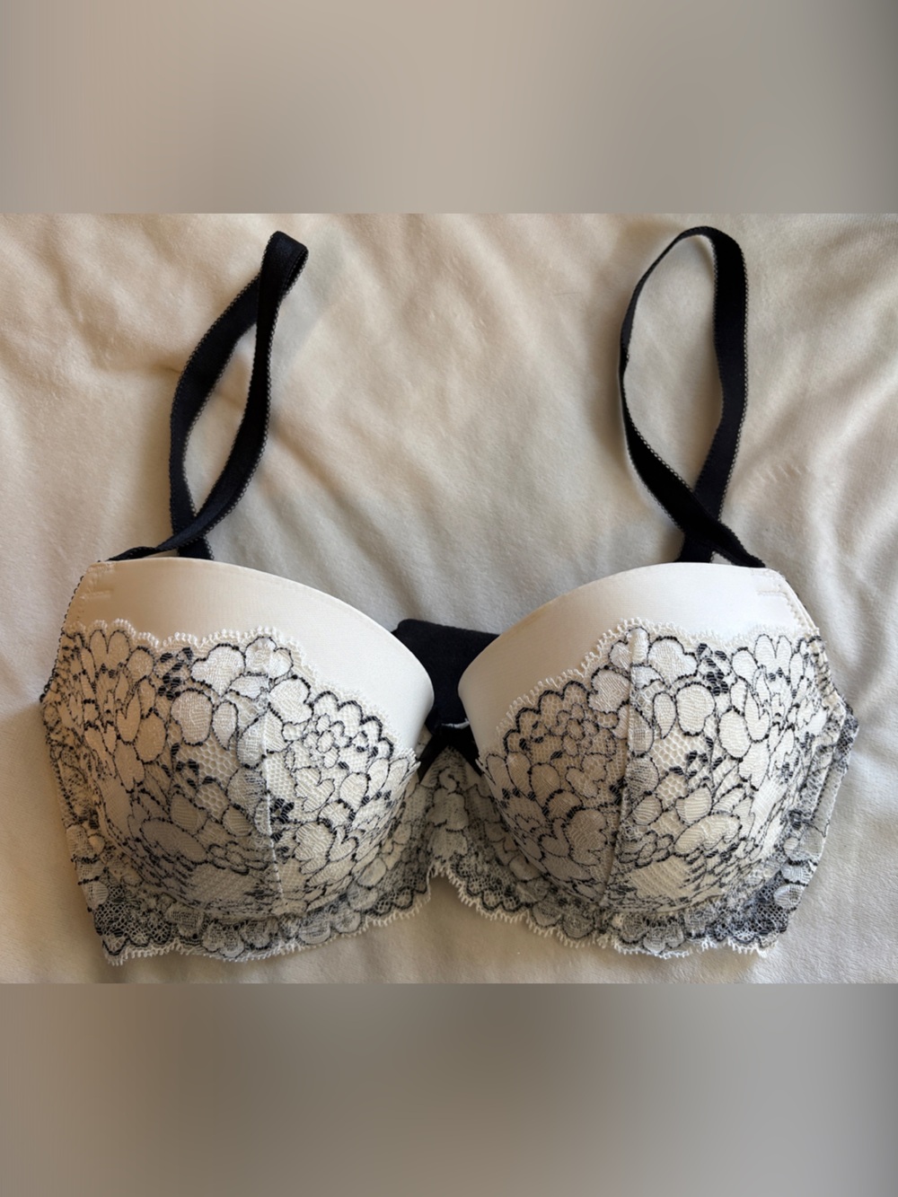 Victoria’s Secret Dream Angels Lined Demi 32DD